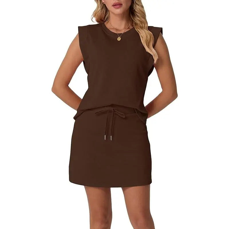 Ensemble Femme à Epaulettes et Jupe Courte Coupe Ajustée