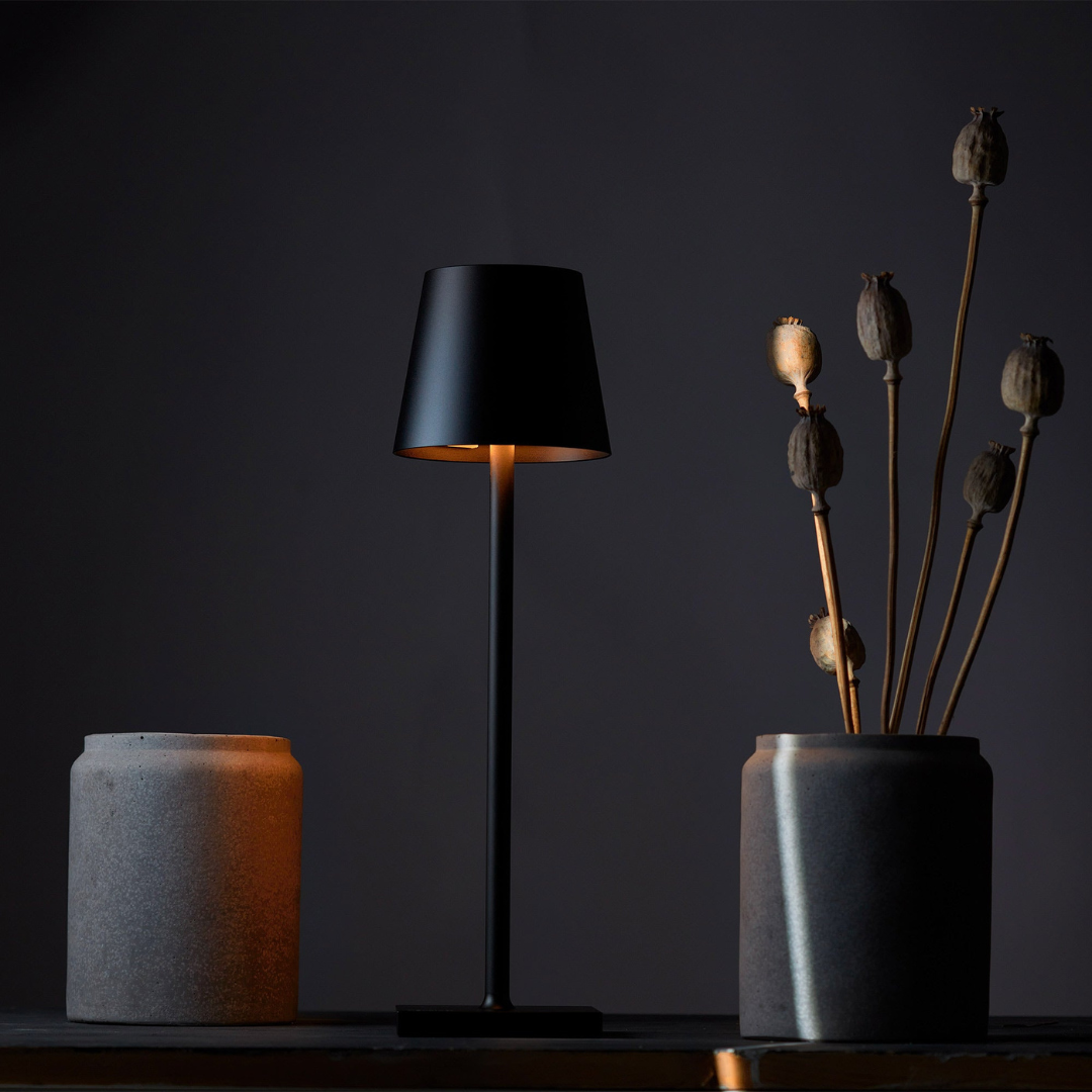 Lampe de Bureau LED Réglable et Élégante