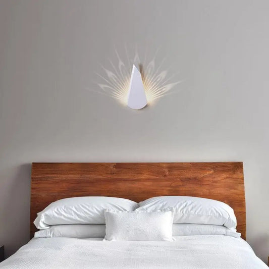 Paonia™ – Applique Murale LED Dorée et Noire Design Original en Aluminium