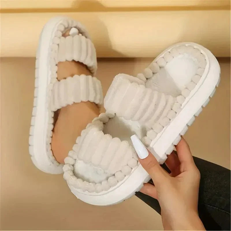 Pantoufles Peluche Double Sangle Chaudes et Confortables