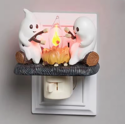 PhantoFire™ – Lampe de Table Feu de Camp Fantôme LED Décor Halloween 3D