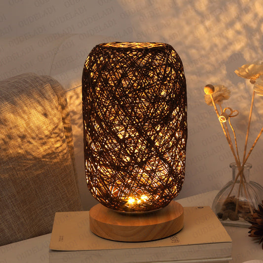 RayaGlow™ – Applique Murale Design en Rattan Éclairage Doux