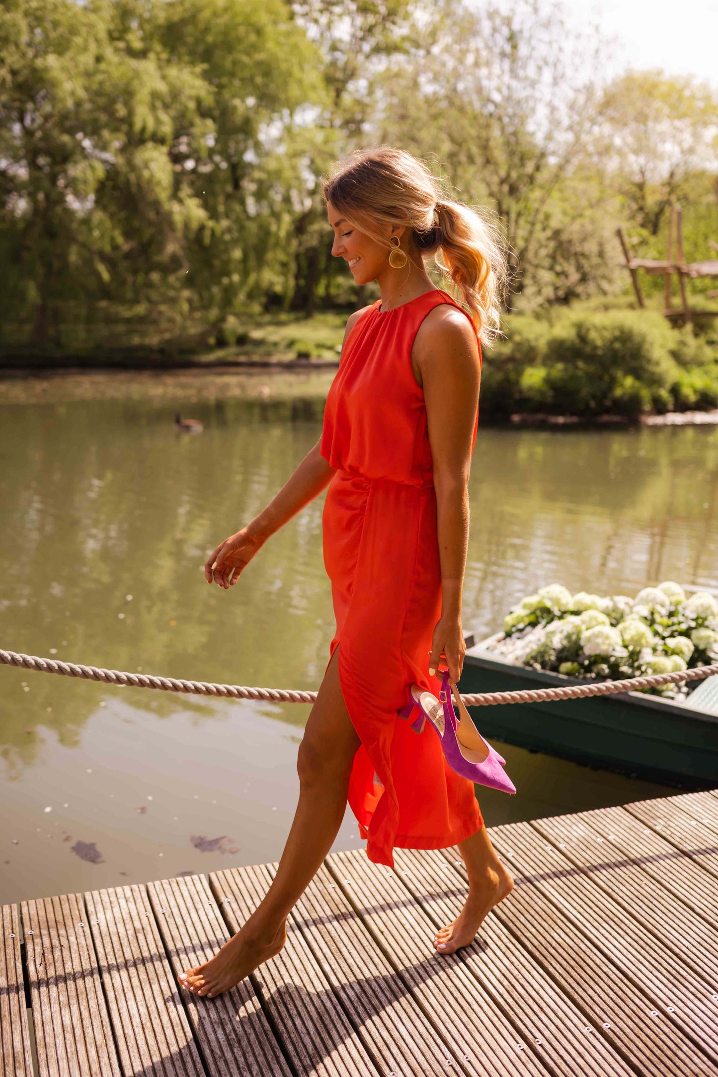 Robe midi Femme Sans Manches Encolure Haute Fente Estivale