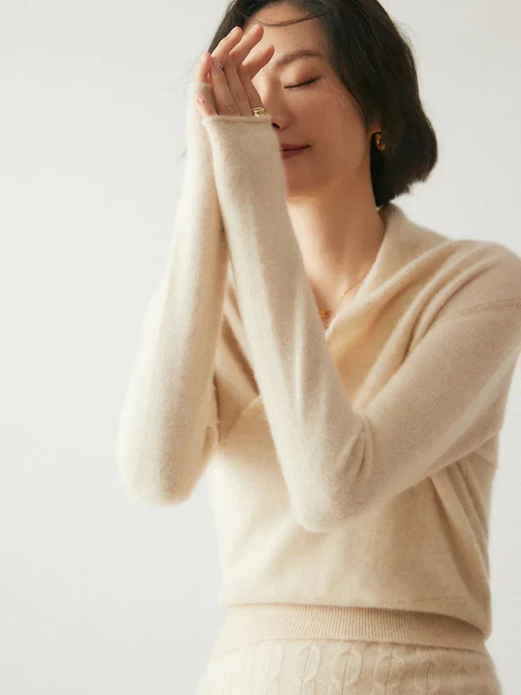 Pull femme élégant en maille avec col montant