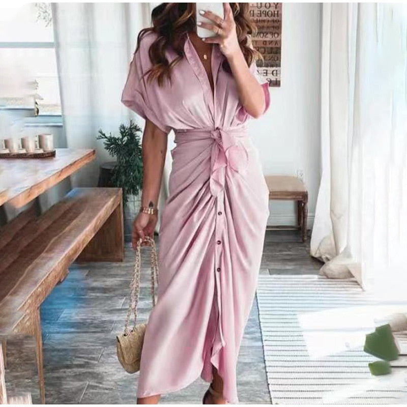 Robe de Soirée Élégante en Soie - Longue et Féminine avec Décolleté Plongeant
