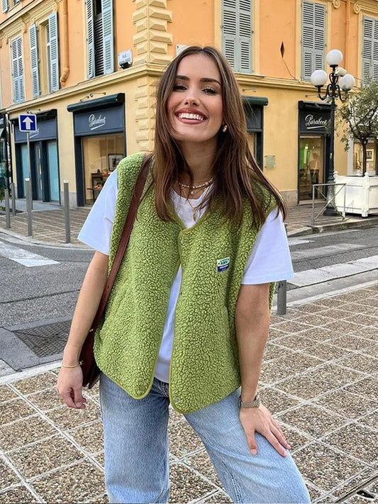 Doudoune Sans Manches Femme Légère Coupe Ajustée Fermeture Boutonnée - PanierRoyale