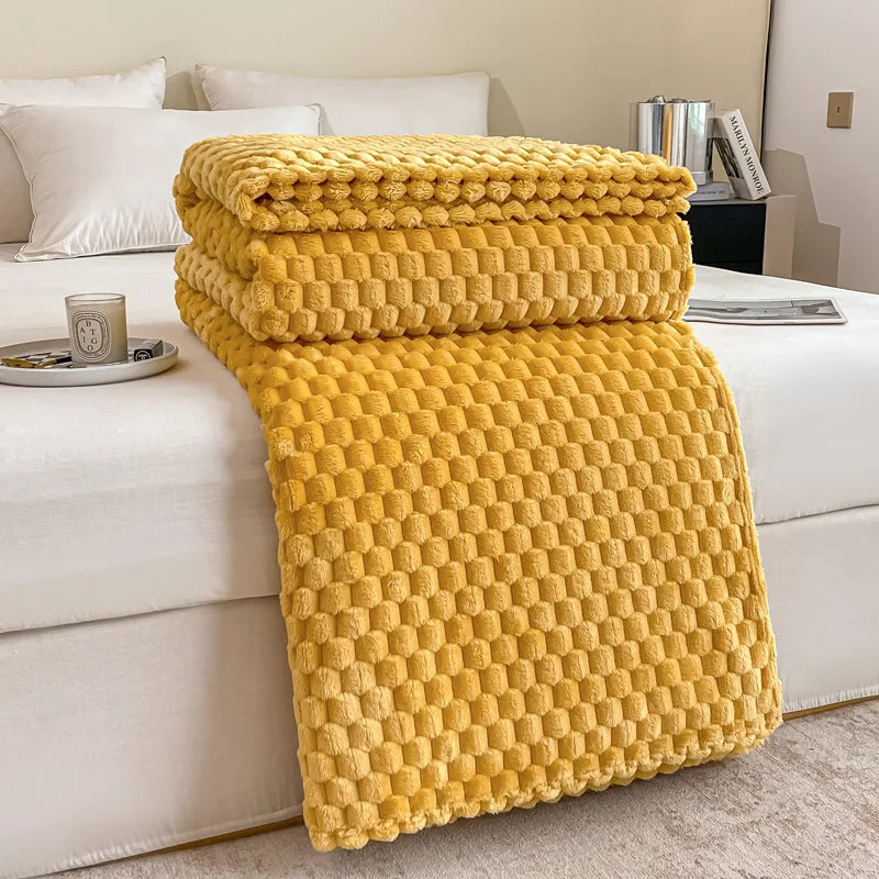 Plaid Peluche Jaune Doux et Confortable pour Lit ou Canapé - PanierRoyale
