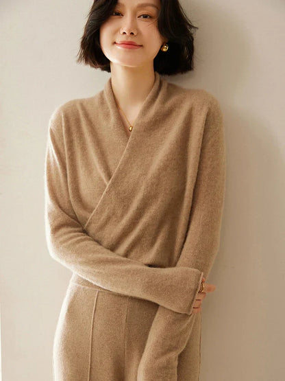 Pull femme élégant en maille avec col montant