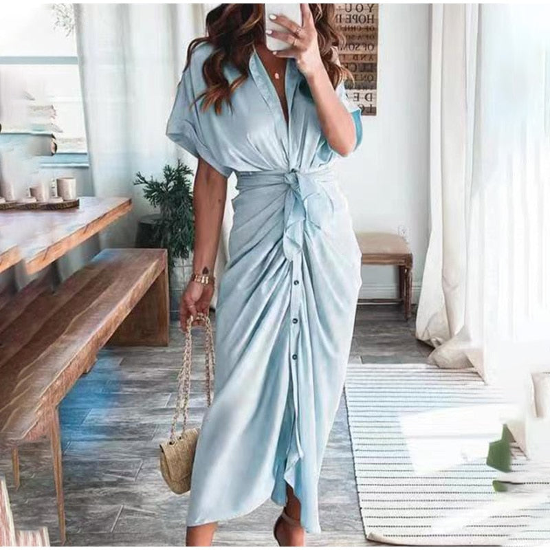 Robe de Soirée Élégante en Soie - Longue et Féminine avec Décolleté Plongeant