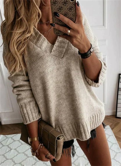 Pull Femme Marine Élégant à Col V