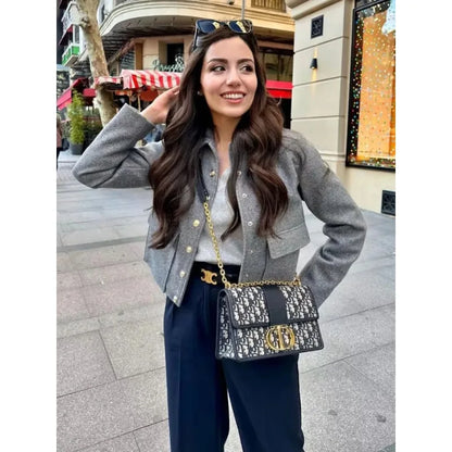 Veste femme décontractée courte boutonnée