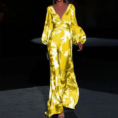 Robe de soirée élégante décolleté profond manches longues