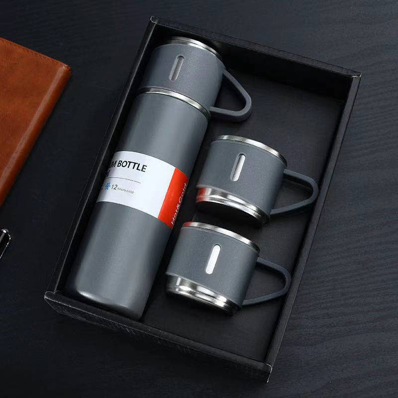 Gourde Isolante de Voyage avec Gobelet Inclus