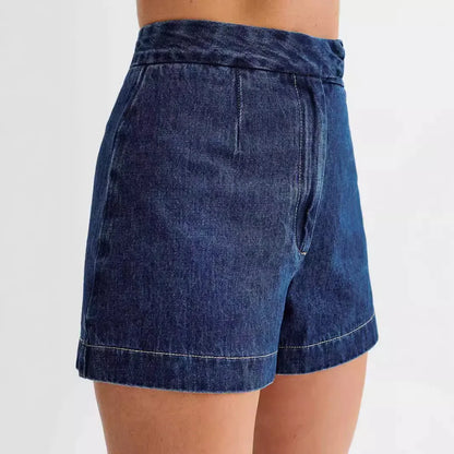 Veste et short de denim tendance pour femme