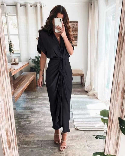 Robe de Soirée Élégante en Soie - Longue et Féminine avec Décolleté Plongeant