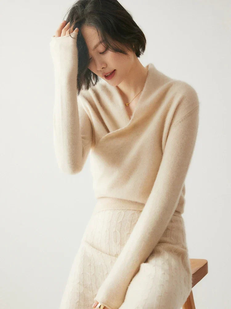 Pull femme élégant en maille avec col montant