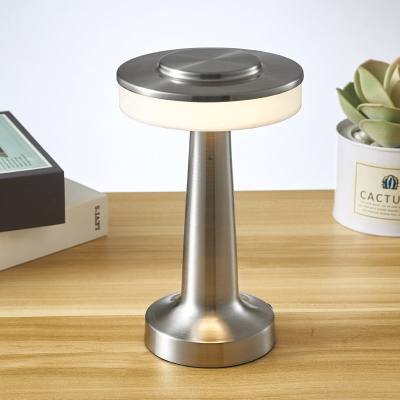 Lampe Bureau LED Design Laiton Élégant