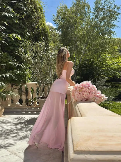 Robe de Mariage Chic avec Découpe en Cœur pour Invitées