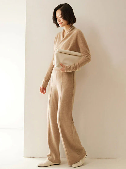 Pull femme élégant en maille avec col montant