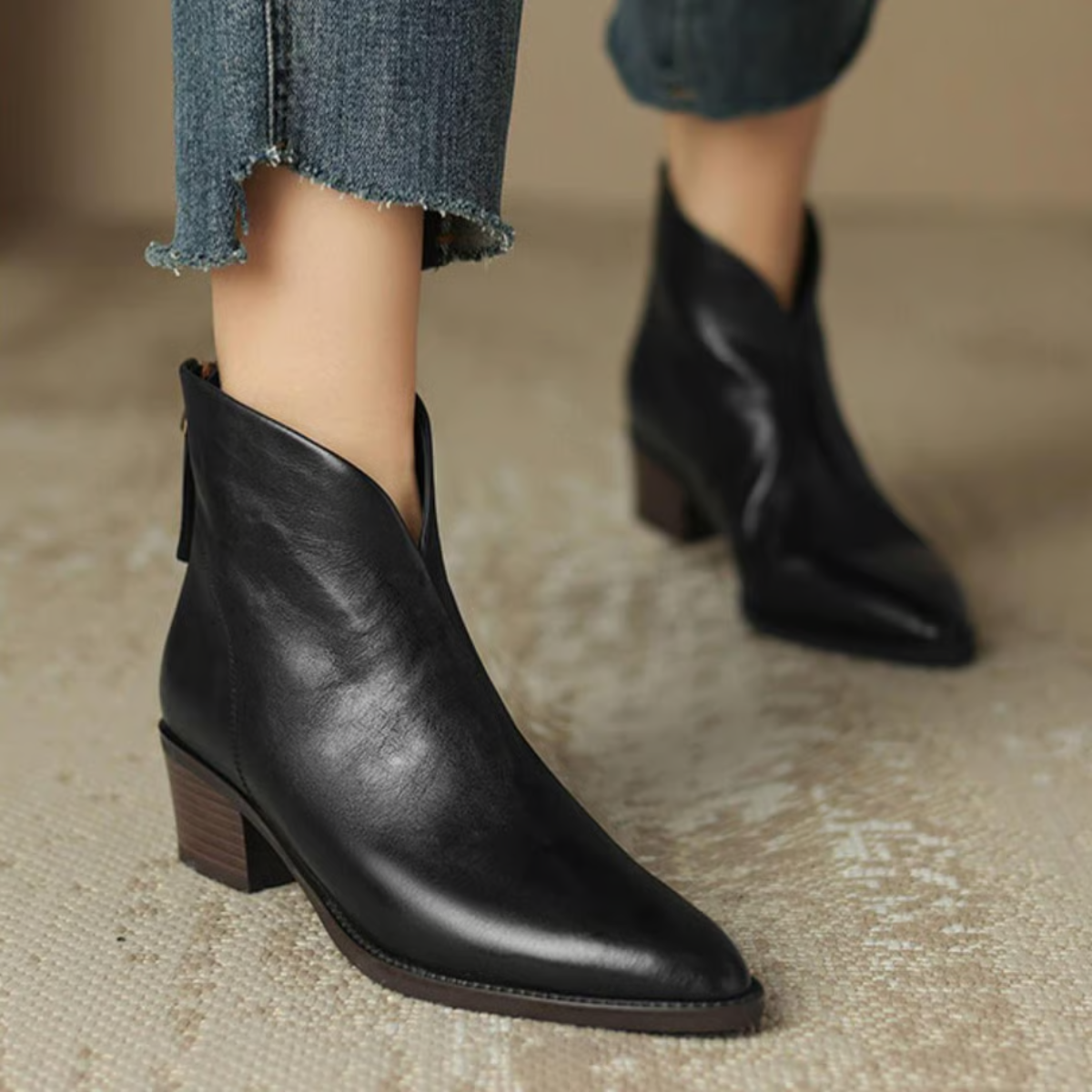 Bottine Femme Élégante en Cuir avec Talon Bloc