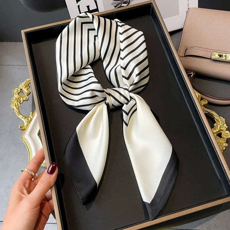Foulard Carré Femme Satin Imprimé Multi-usage