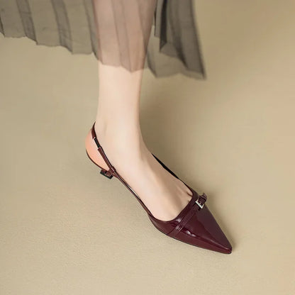 Sandales en cuir à talon moyen pour femme