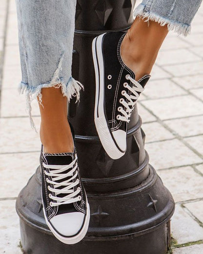 Sandra™ – Baskets Femme Chic en Toile Noir Confort et Élégance