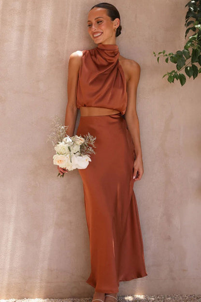 Robe Soirée Sans Manches en Satin Beige Féminine