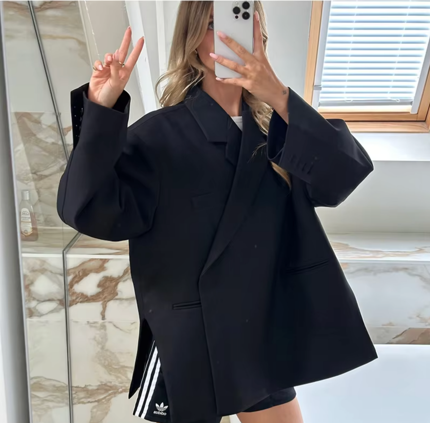 Blazer Femme Coupe Structurée Manches Longues Fermeture Boutonnée