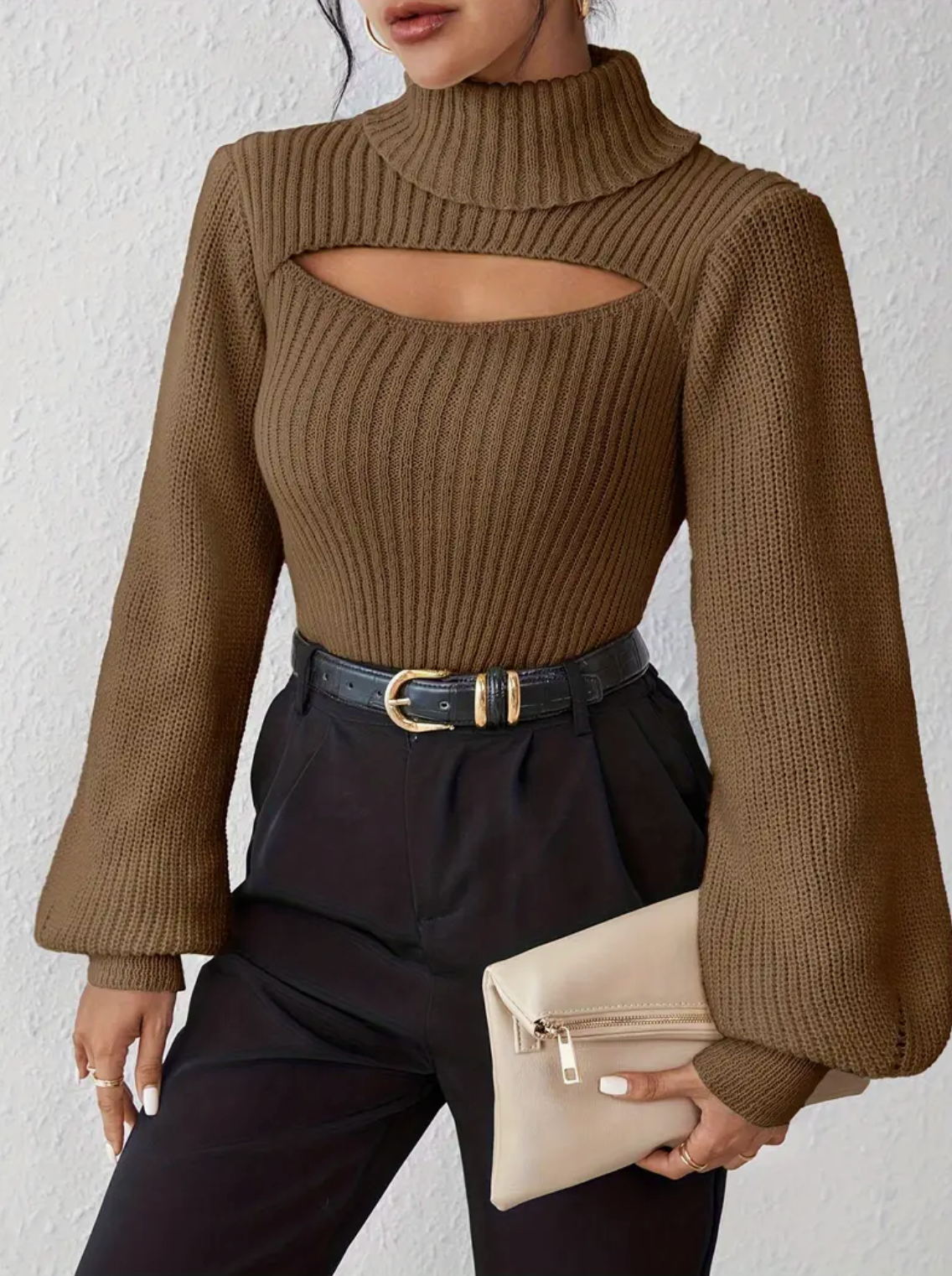 Pull Col Montant Chic avec Détails Raffinés