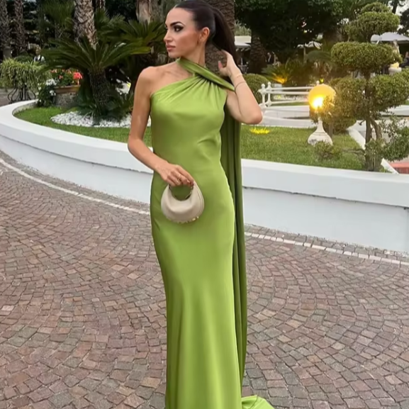 Robe Soirée Dos Nu avec Ruban Élégant - PanierRoyale