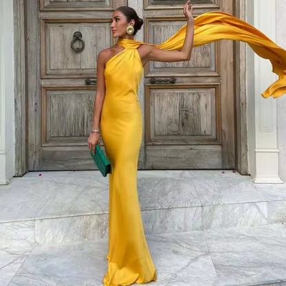 Robe Soirée Dos Nu avec Ruban Élégant
