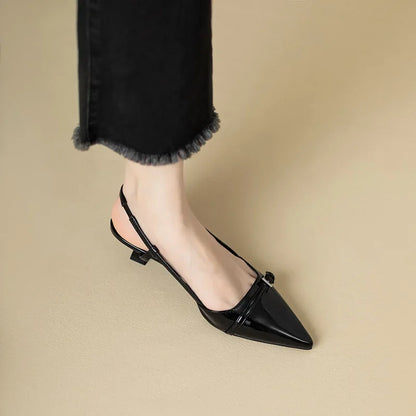Sandales en cuir à talon moyen pour femme