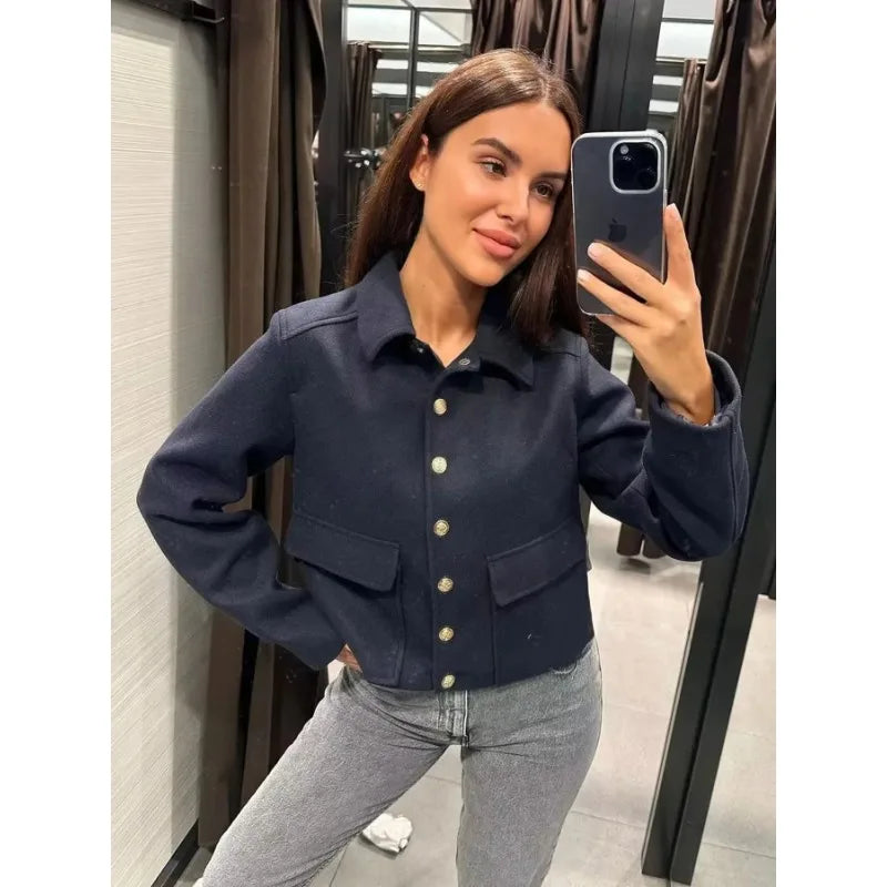 Veste femme décontractée courte boutonnée - BerlinGlamour