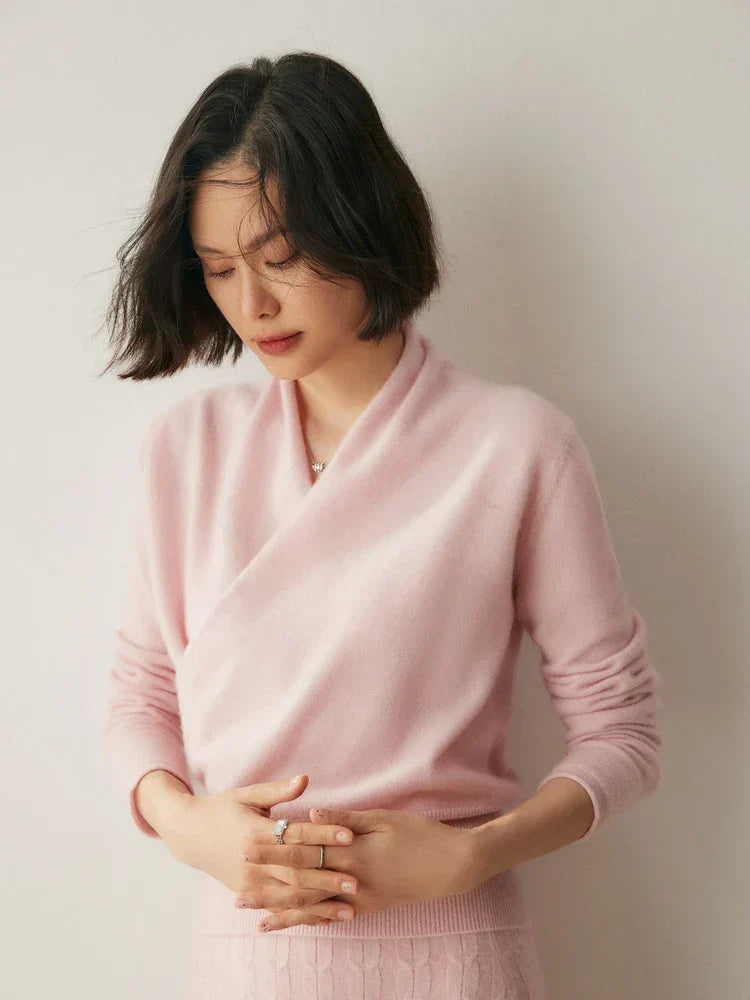 Pull femme élégant en maille avec col montant