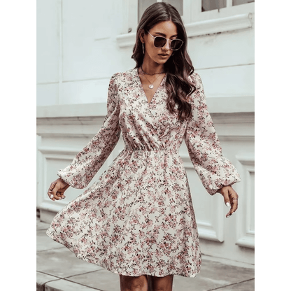 Robe Courte Élégante Fleurs – Col V et Taille Parfaite