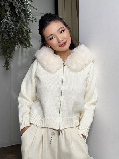 Doudoune Femme Grise Hiver avec Capuche et Fourrure Synthétique