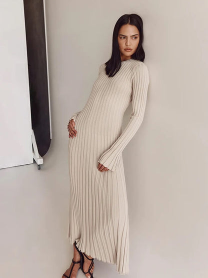 Robe Noire Grande Taille à Manches Longues