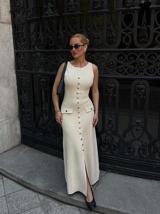 Robe Maxi Élégante sans Manches avec Détails Boutons - BerlinGlamour