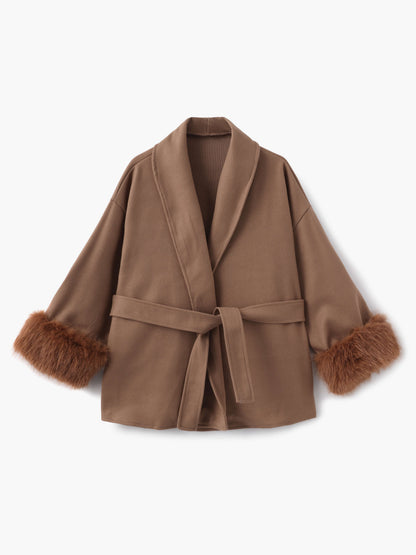 Manteau femme hiver court avec col en fausse fourrure élégant