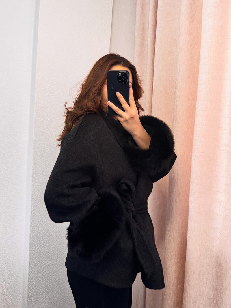 Manteau femme hiver court avec col en fausse fourrure élégant