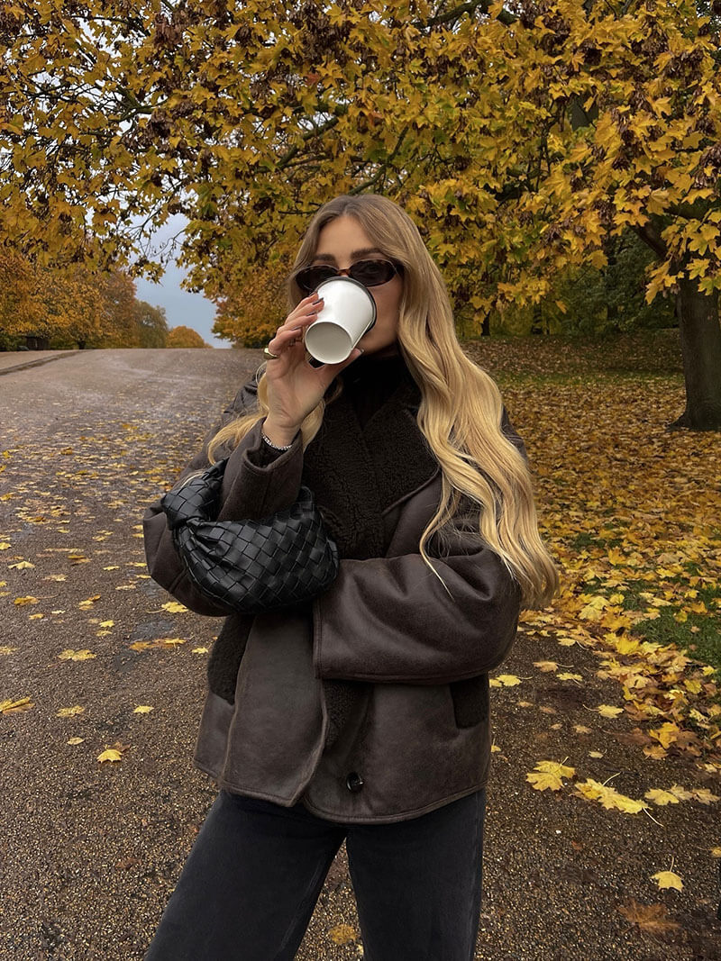 Veste en cuir synthétique et polaire femme élégante