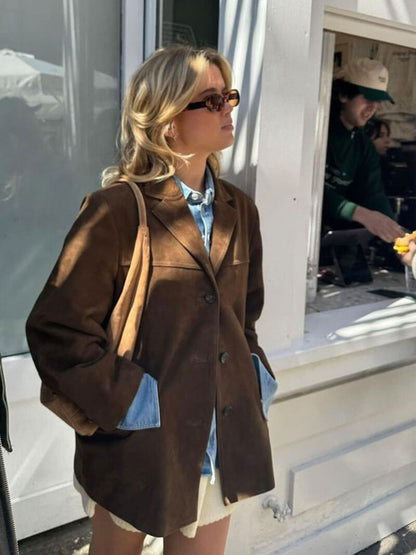 Blazer en cuir brun classique et élégant