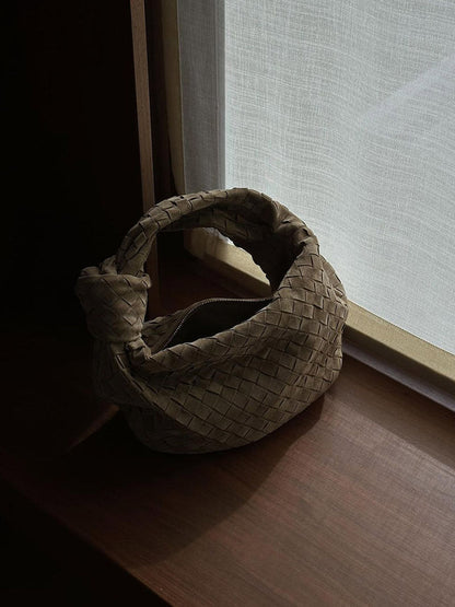 Sac Hobo Tressé avec Détail Nœud - Chic et Authentique
