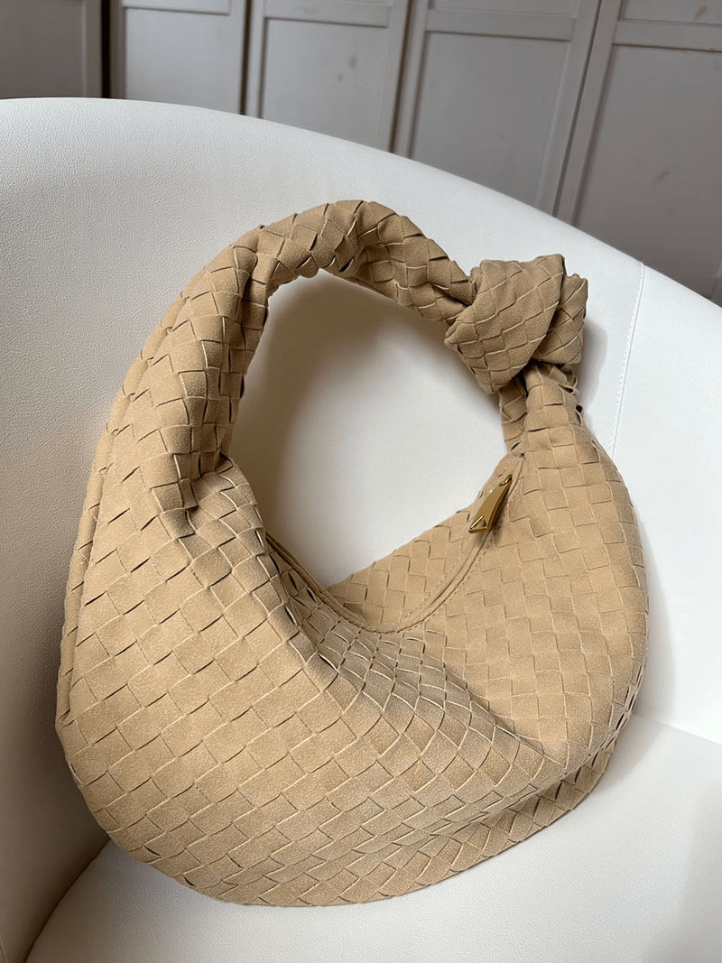 Sac Hobo Tressé avec Détail Nœud - Chic et Authentique