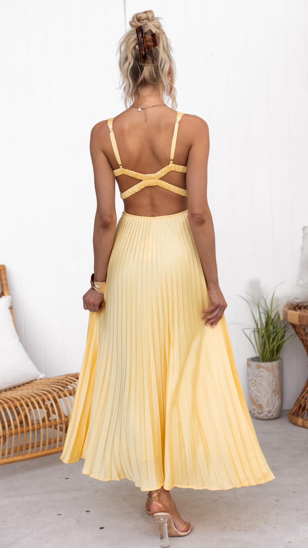 Robe Plissée Jaune Soleil Été Courte Manches sans Manches et Col en V