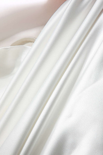 Top satin femme avec bretelles ajustables et nœud déco