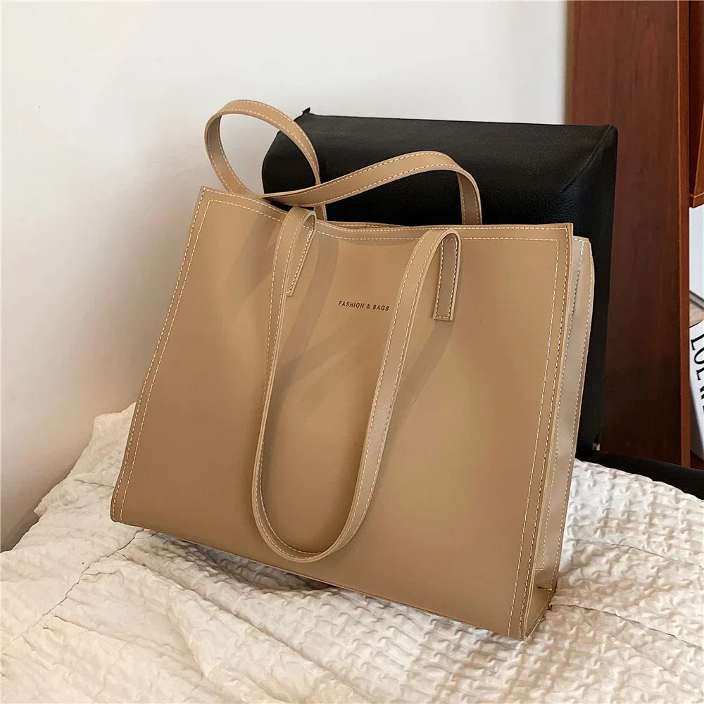 Sac à main femme cuir noir grand format élégant
