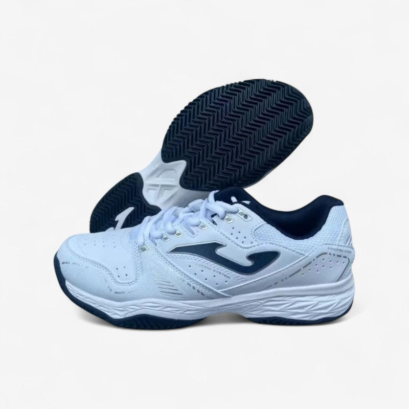 Chaussures de randonnée confort et lacets robustes