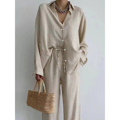 Ensemble Deux Pièces Élégant avec Chemise et Pantalon Tailleur